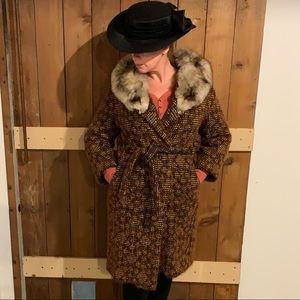 Madigans Vintage mink collar wool coat